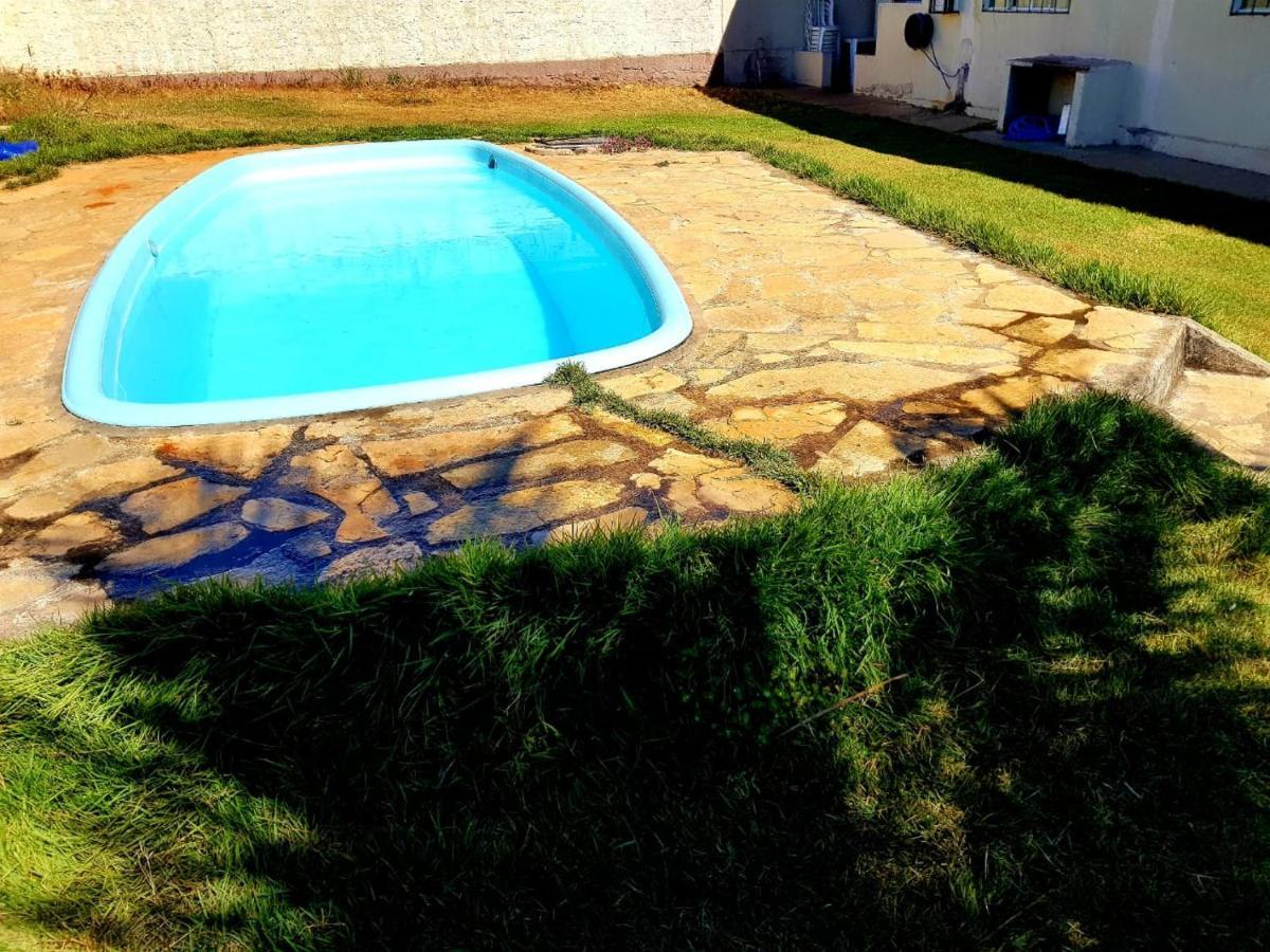 Otima Casa Caldas Novas 2 Km Do Centro Para Ate 14 Pesssoas Com Piscina Aquecida, Churrrasqueira, Wifi Buitenkant foto