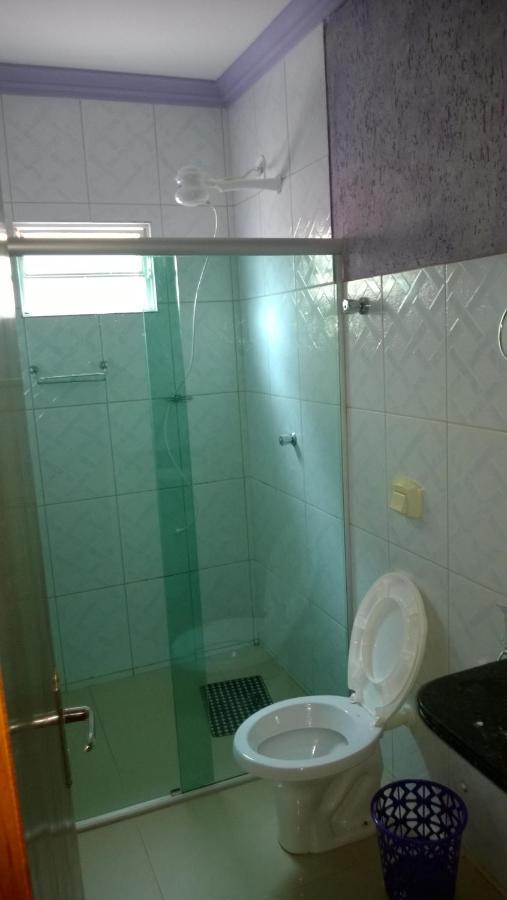 Otima Casa Caldas Novas 2 Km Do Centro Para Ate 14 Pesssoas Com Piscina Aquecida, Churrrasqueira, Wifi Buitenkant foto